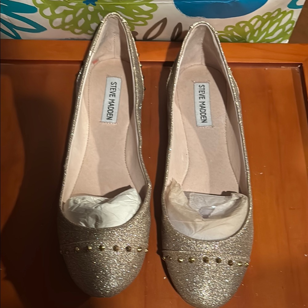Steve Madden KStudd flats